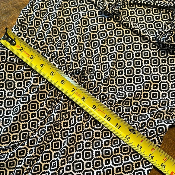 Banana Republic Elegant Black and White Geometric long Dress EUC - Picture 6 of 9